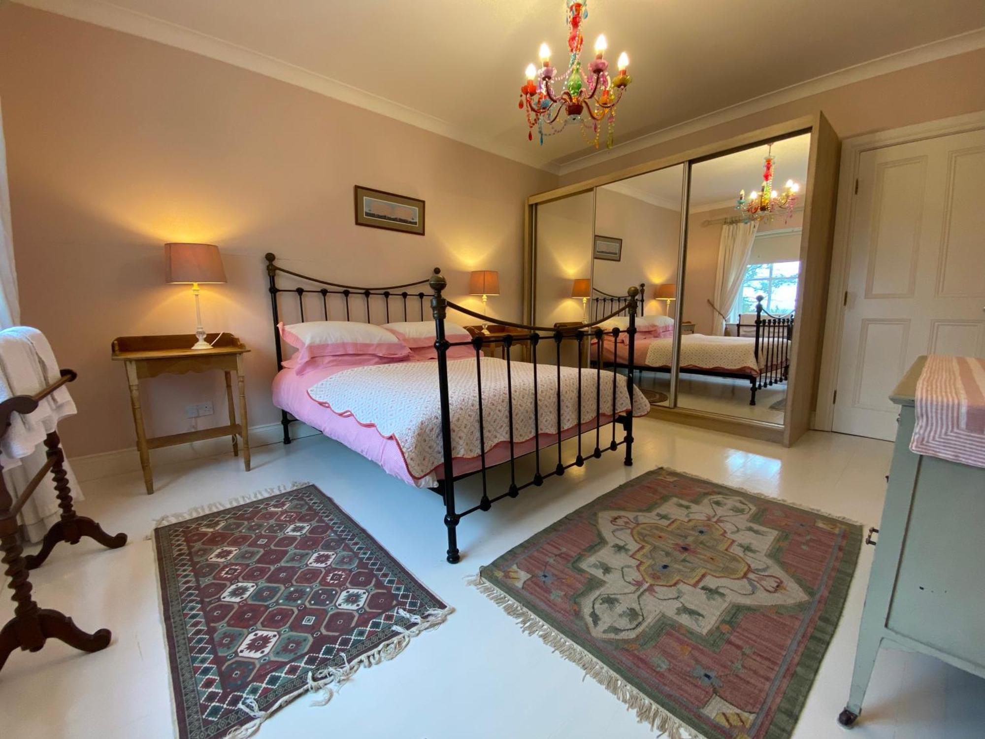 Croagh Patrick Lodge Apartment เวสต์พอร์ต ภายนอก รูปภาพ