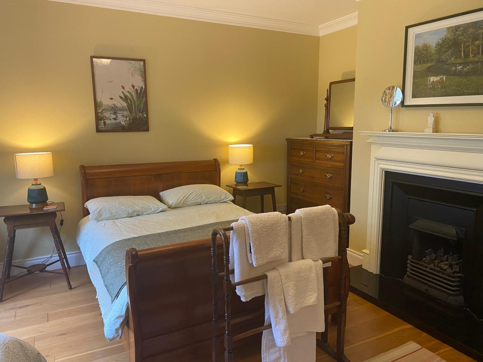 Croagh Patrick Lodge Apartment เวสต์พอร์ต ภายนอก รูปภาพ